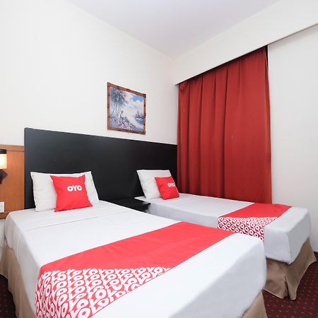 Hotel Sri Sutra - Sungai Buloh 八打灵再也 外观 照片